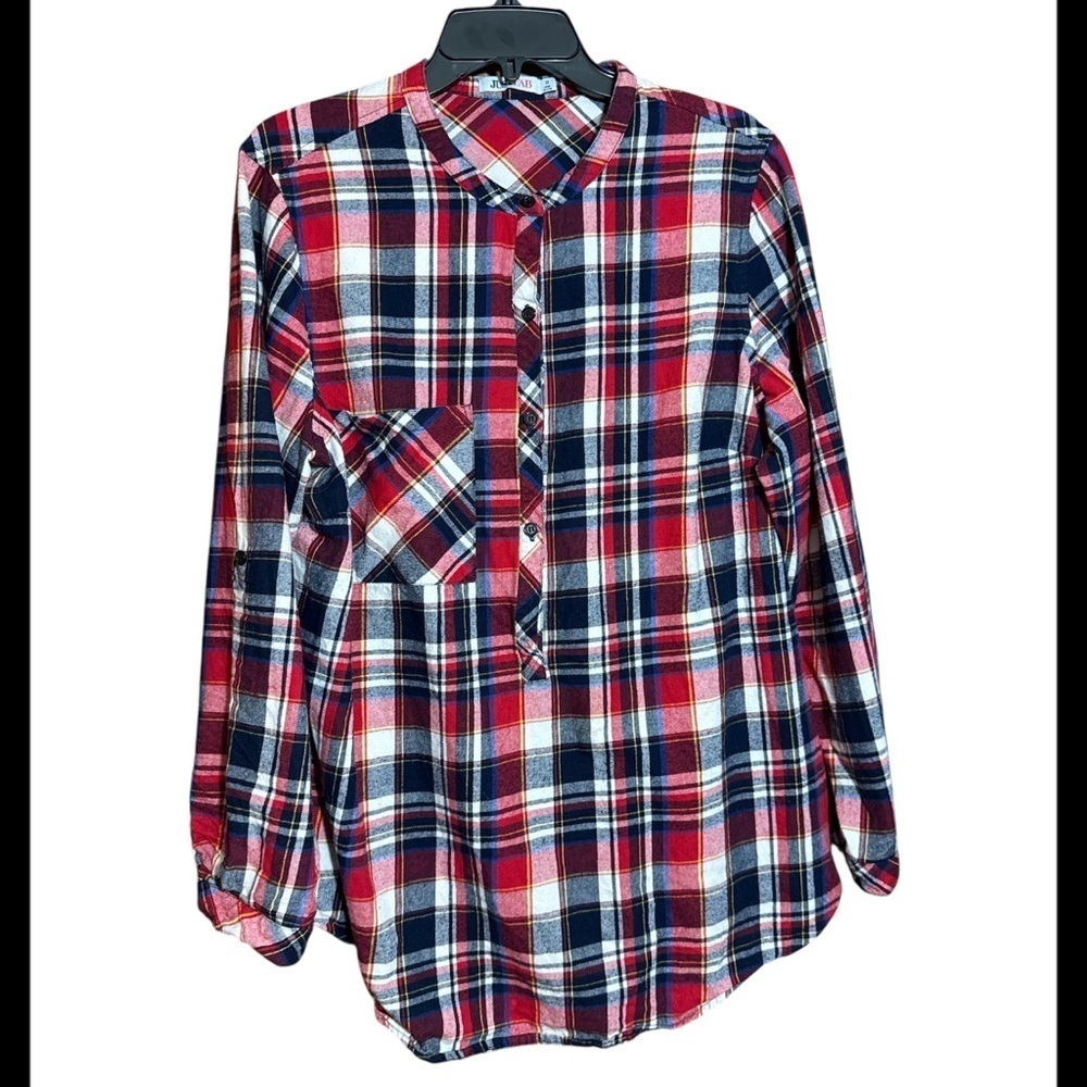JUSTFAB Plaid 3/4 Button Top Size 3X